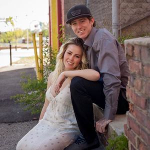 Meet your Posher, Dara